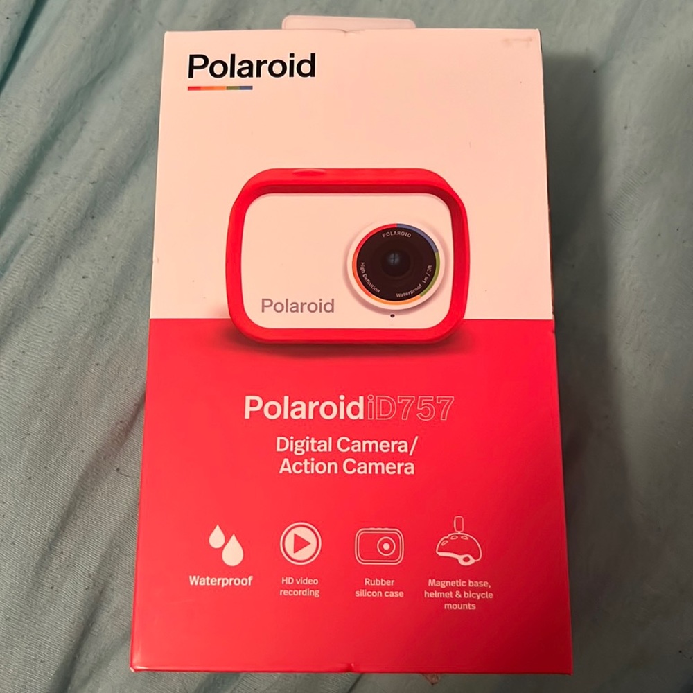 Polaroid id757 Digital Camera SD card Included